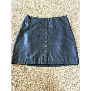 Free People Black Faux Leather Button-Front Mini Skirt Size 6 *Flawed